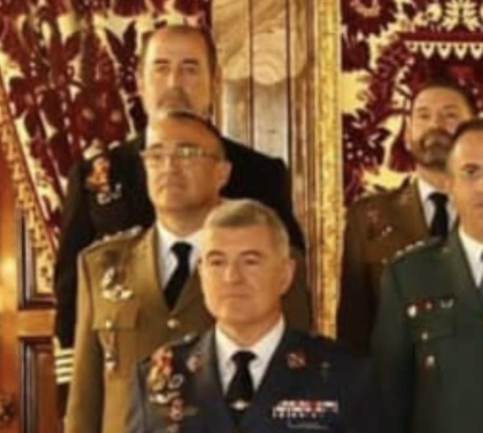 El capitán de fragata de Vox en un acto con el Rey