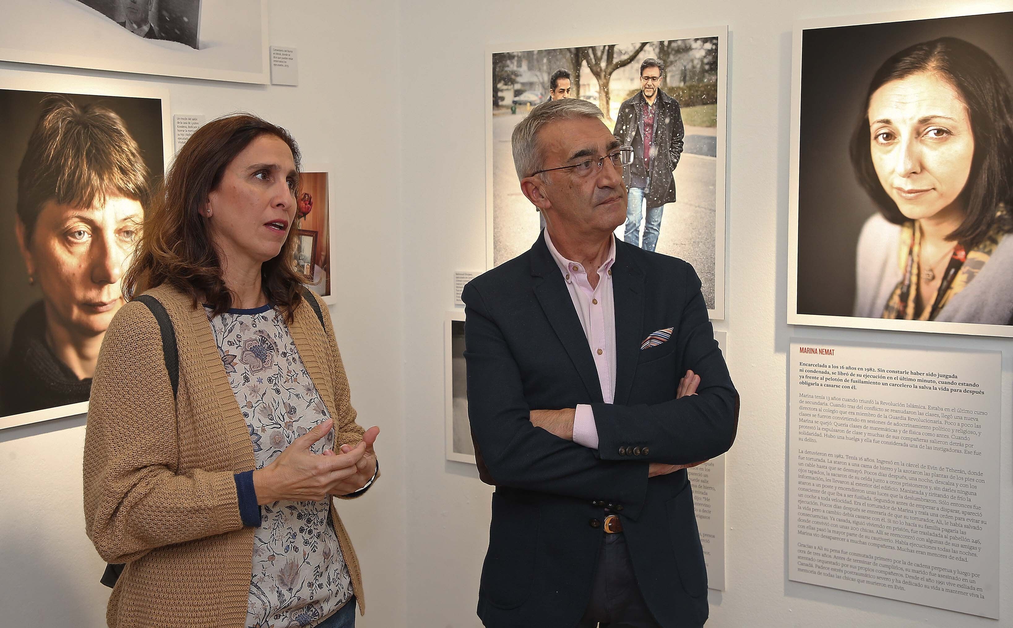 La UFCA  muestra la exposición de Sofía Moro a la Asociación de la Prensa del Campo de Gibraltar
