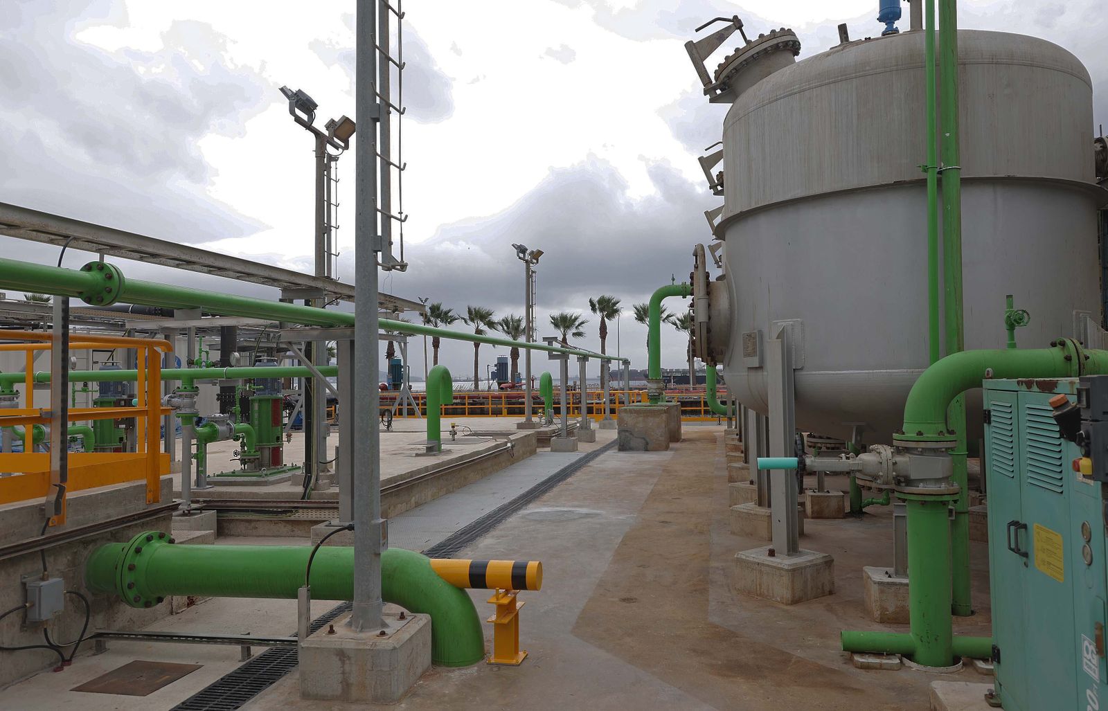 Imágenes de la inauguración de la nueva planta de reutilización de agua de Cepsa