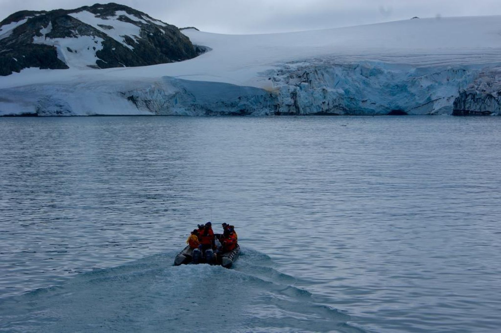 Trabajos de identificación de la primera corriente circumpolar antártica