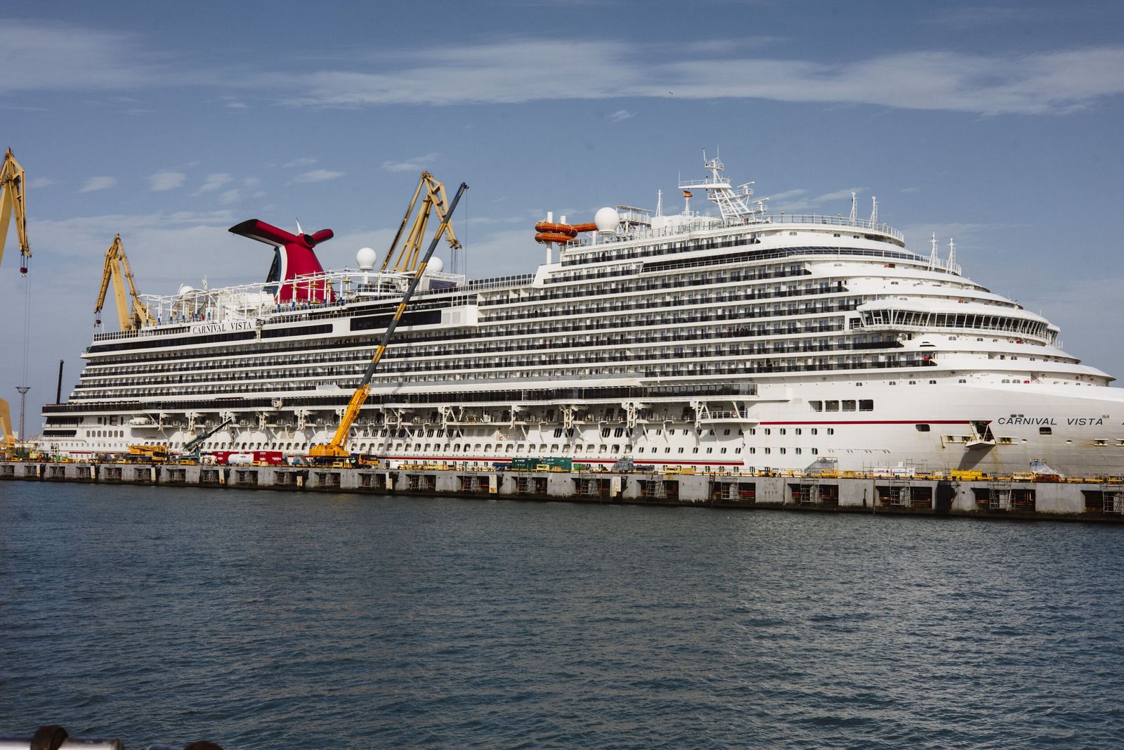 El Carnival Vista permanecerá en el dique 4 de la factoría de Navantia de Cádiz hasta el próximo 6 de febrero.