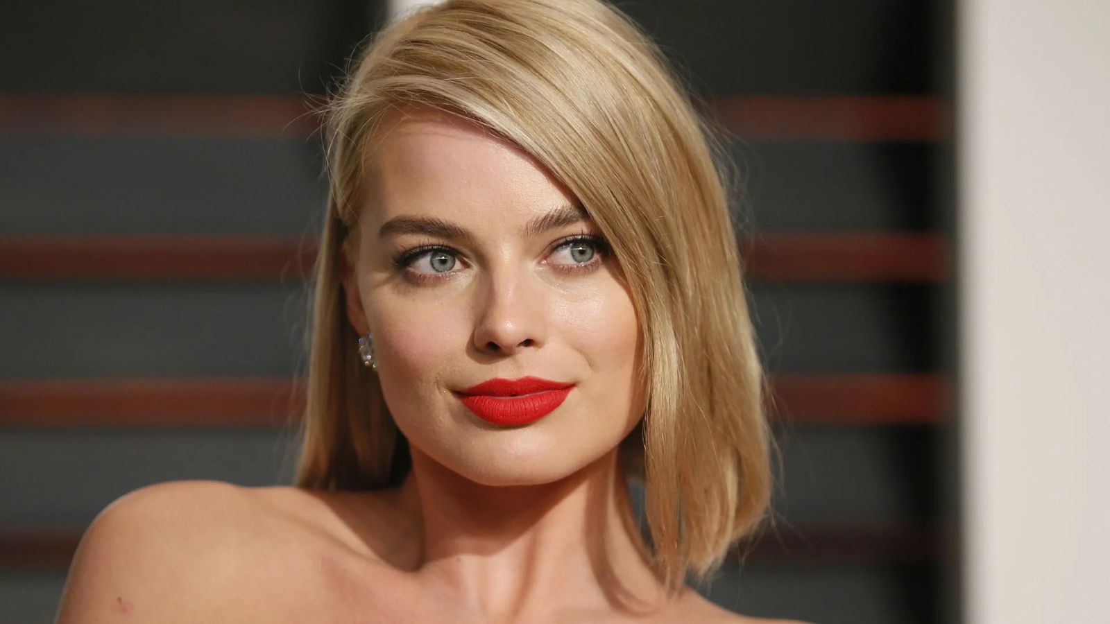 margot-robbie-en-alfombra-roja-3889