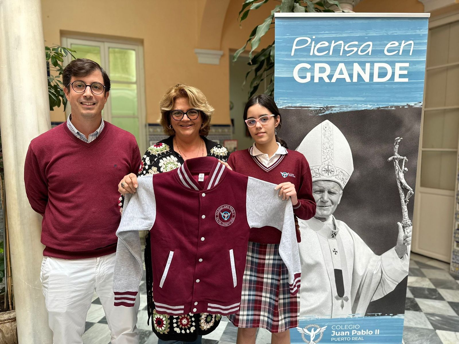 El Colegio Juan Pablo II - Puerto Real