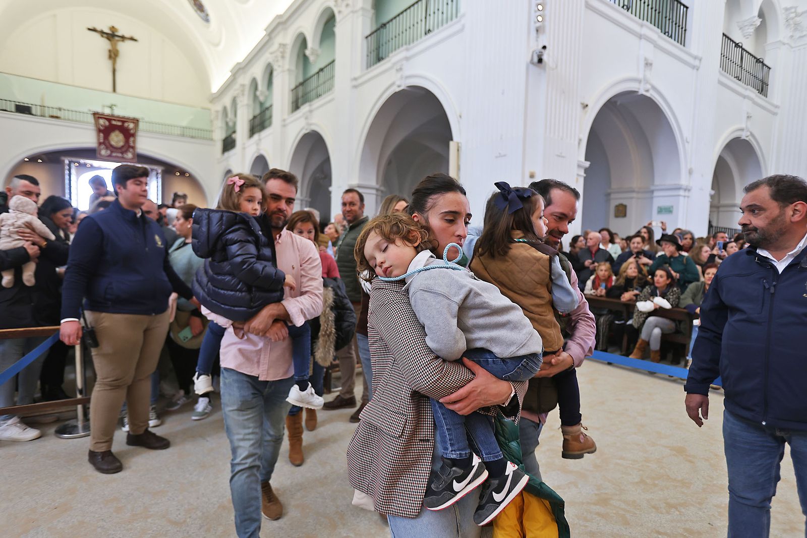 Candelaria 2024: Presentación de los niños ante la VIrgen del Rocío