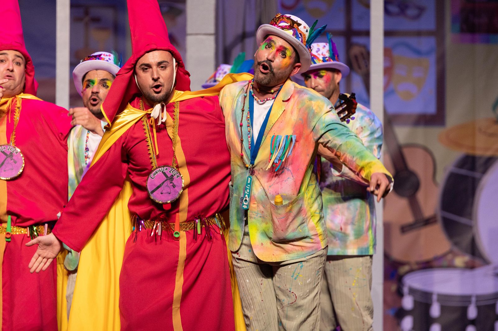 Imágenes de la actuación de la murga de Ayamonte "Pa cruz, esta que llevo encima" en el Carnaval Colombino