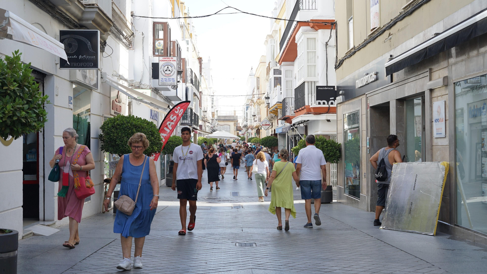 La calle Rosario, una de las principales arterias comerciales de San Fernando.
