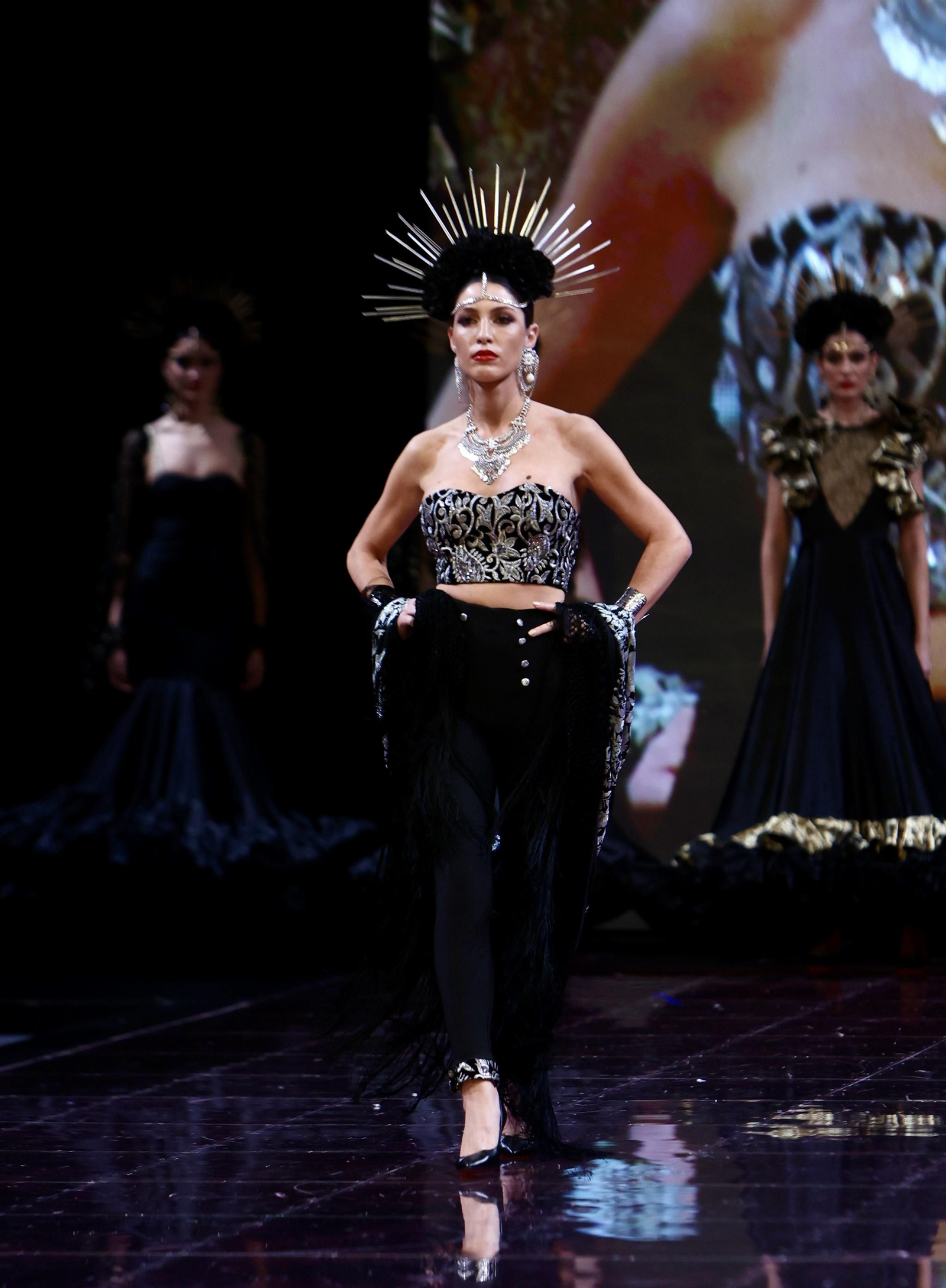 Desfile de Javier del Álamo en SIMOF 2024, todas las fotos