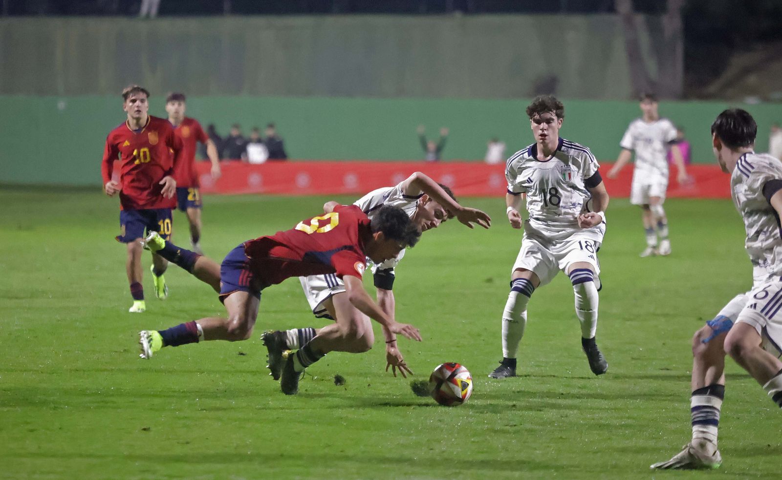 Las mejores fotos del España - Italia sub-17: Camarda, Oyono, Iago y Reyes en Los Barrios