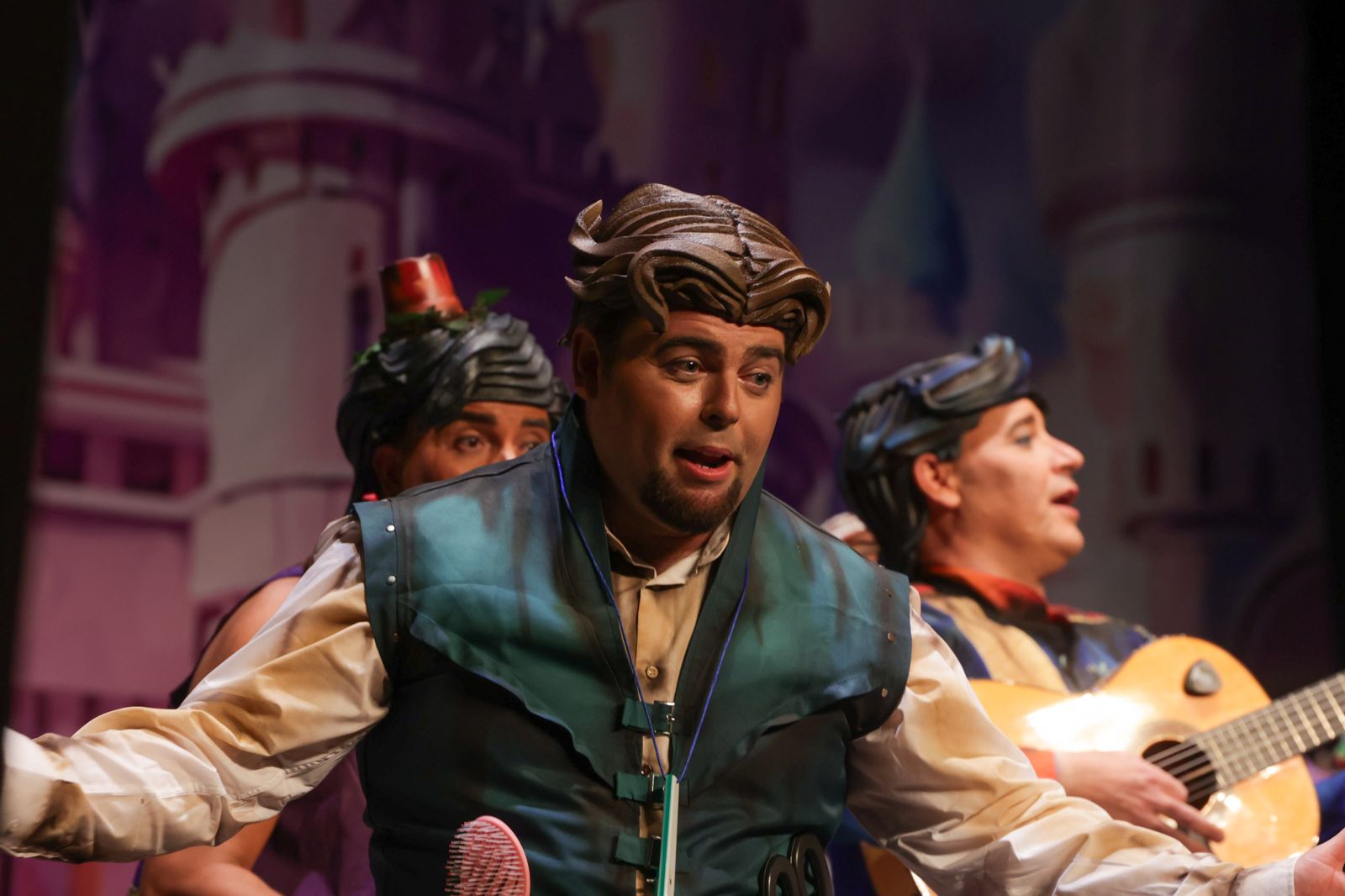 Imágenes de la actuación de la murga de Huelva "Se me acabó el cuento" en el Carnaval Colombino