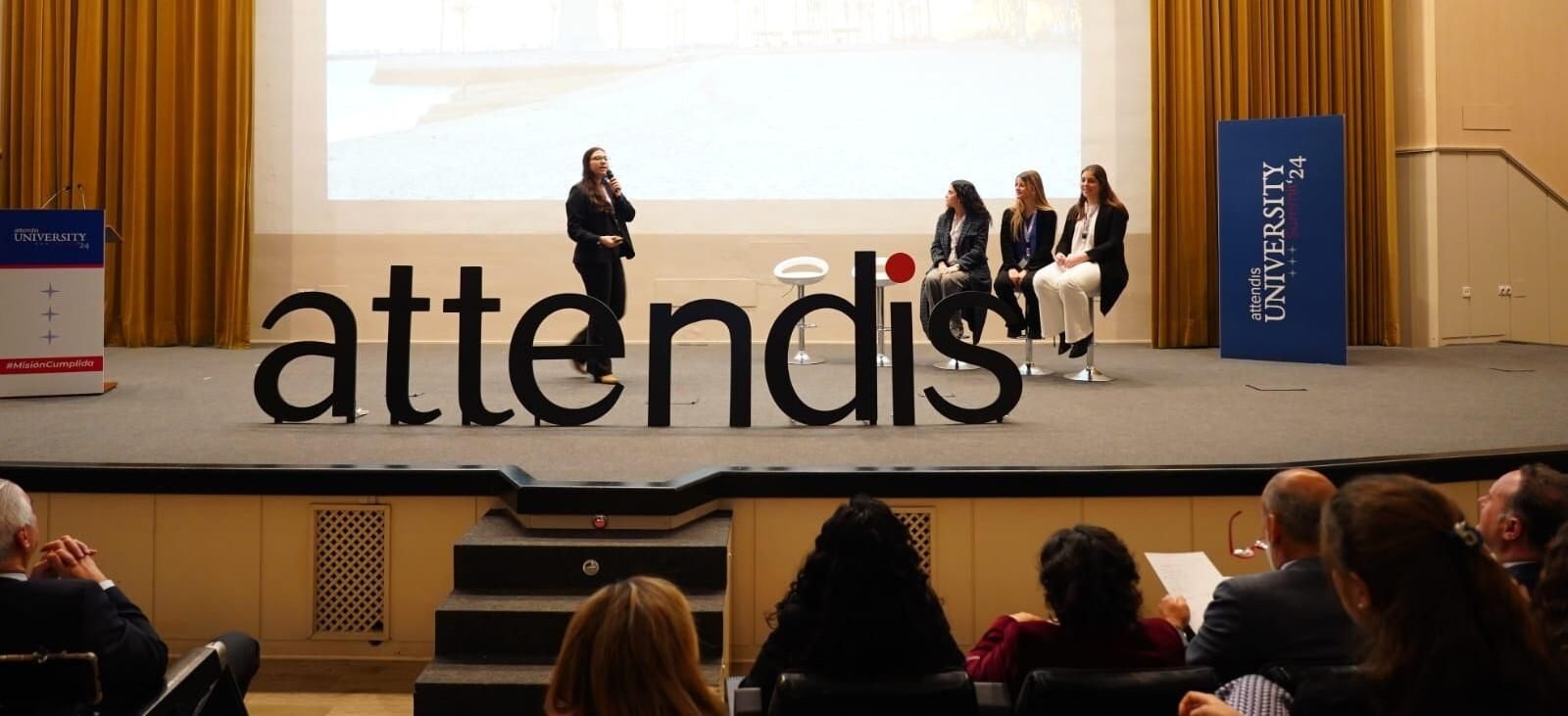 Una de las intervenciones en el encuentro de Attendis.