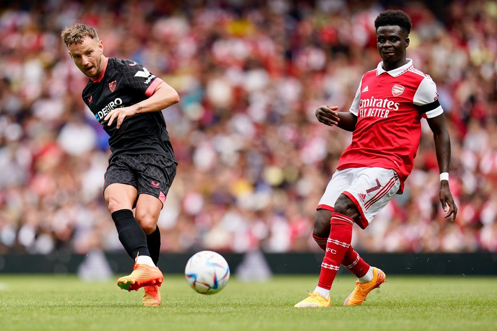 Imagen de un partido entre Arsenal y Sevilla del año 2022.