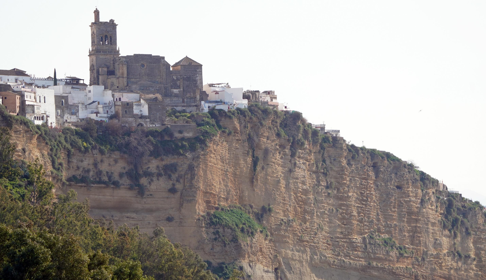 Una vista de parte de la Peña de Arcos