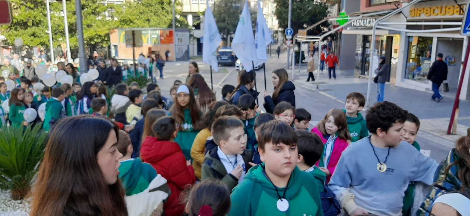 Así ha sido la caminata por la paz del colegio Pedro Poveda de Jaén