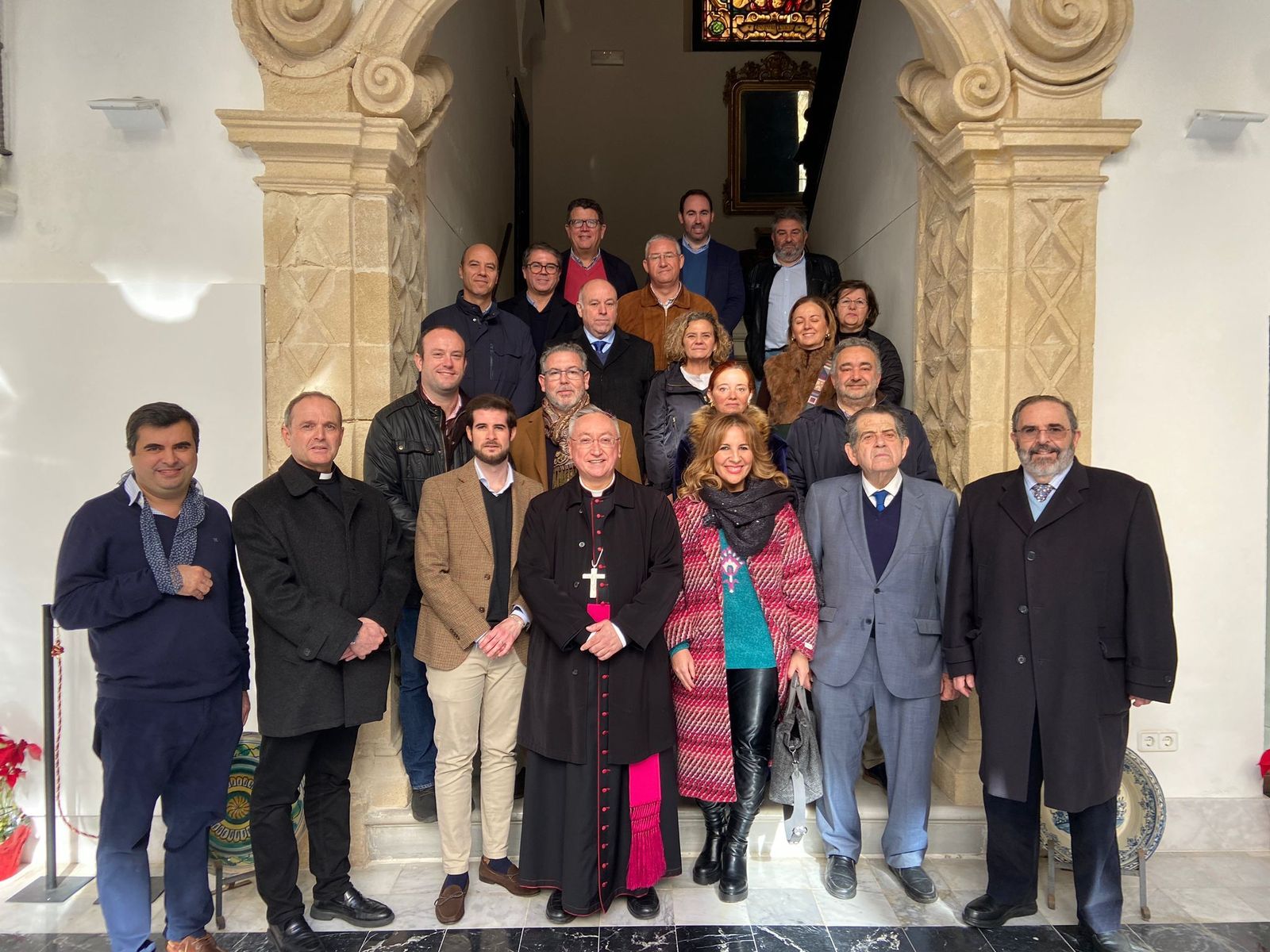 Los periodistas con monseñor José Rico Pavés