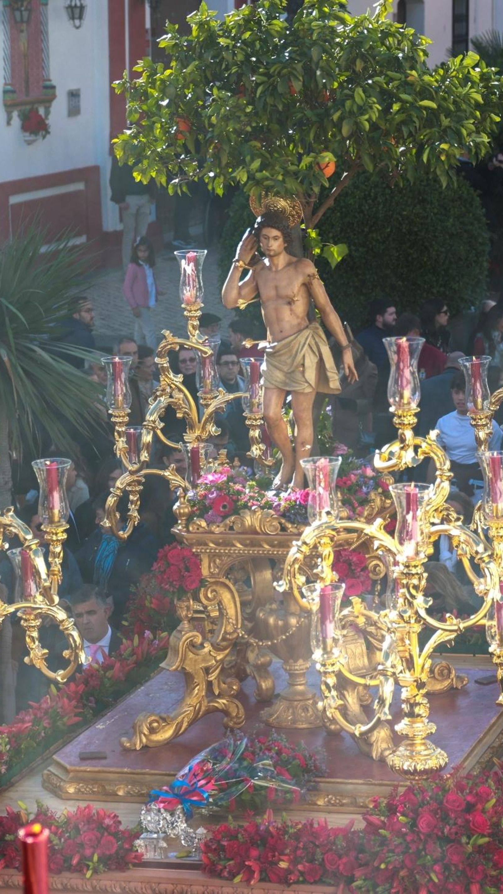 El patrón de Tomares San Sebastián.