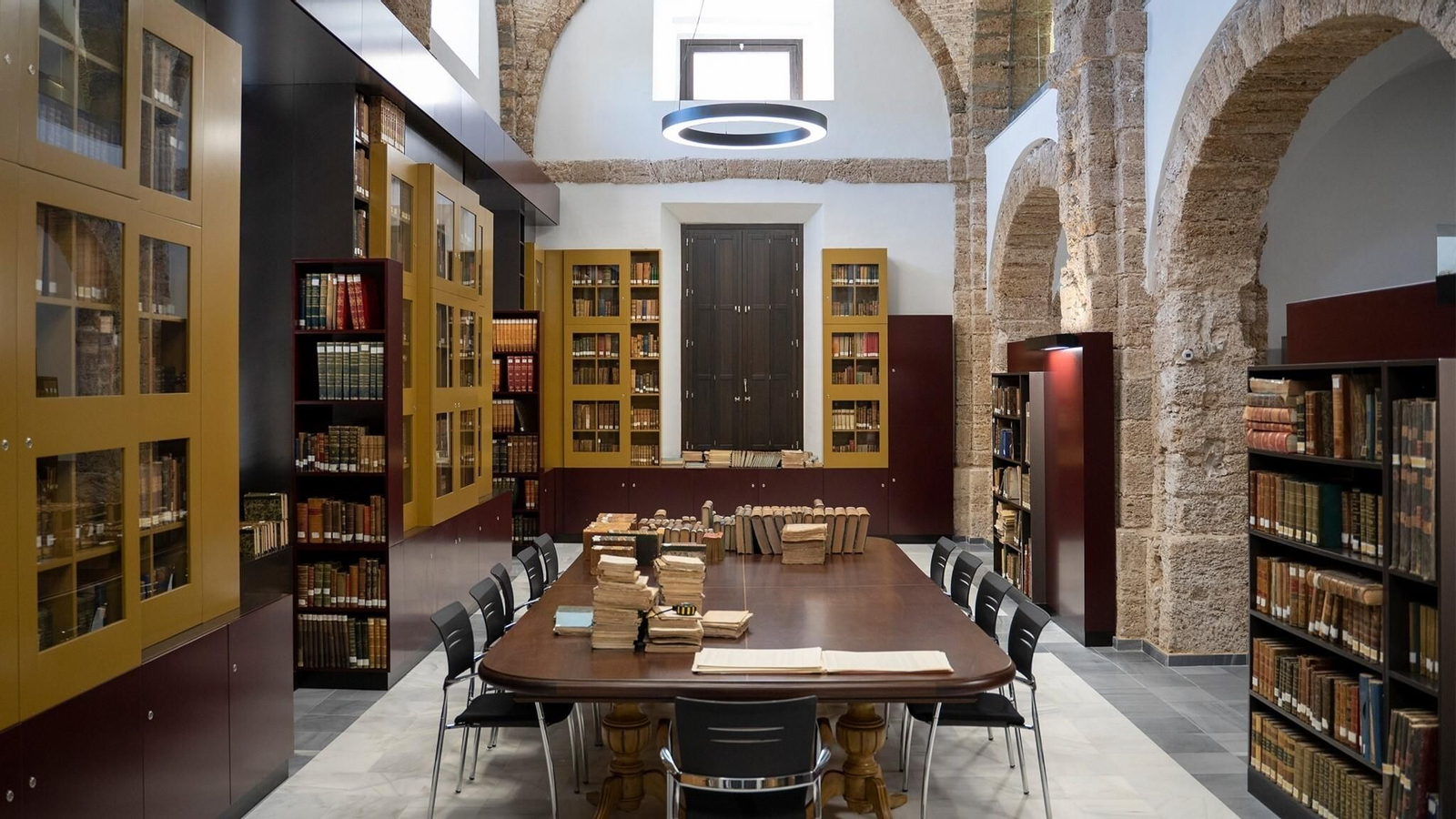 Dependencias de la Biblioteca Lobo y el Archivo Municipal, en el Ayuntamiento de San Fernando.