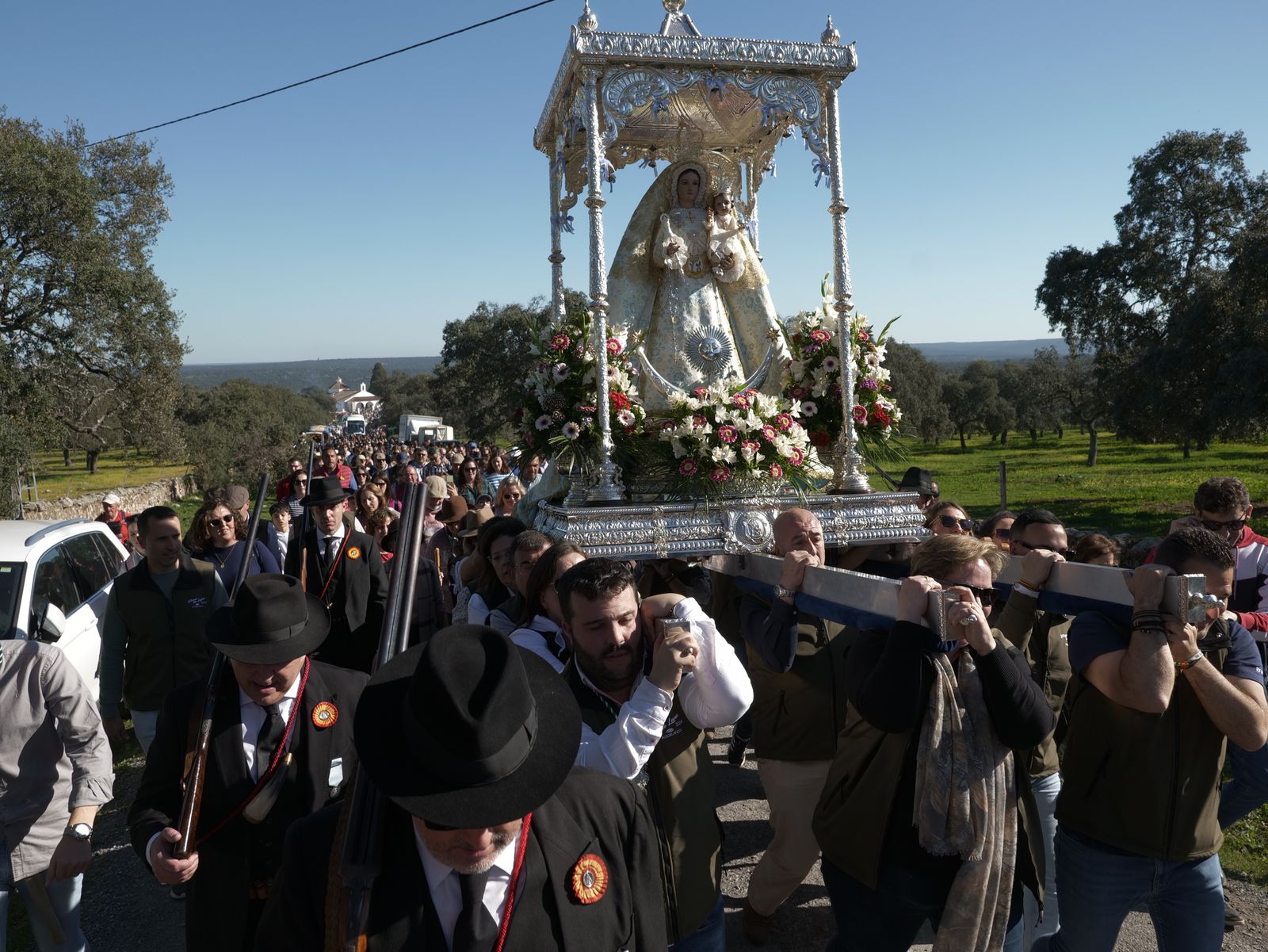 La romería de traída de la Virgen de Luna de Pozoblanco, en imágenes
