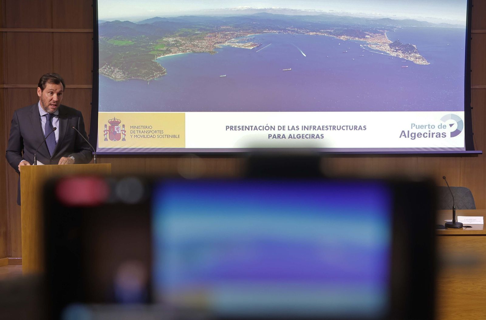 Fotos de la jornada de trabajo del ministro de Transportes en el Puerto de Algeciras