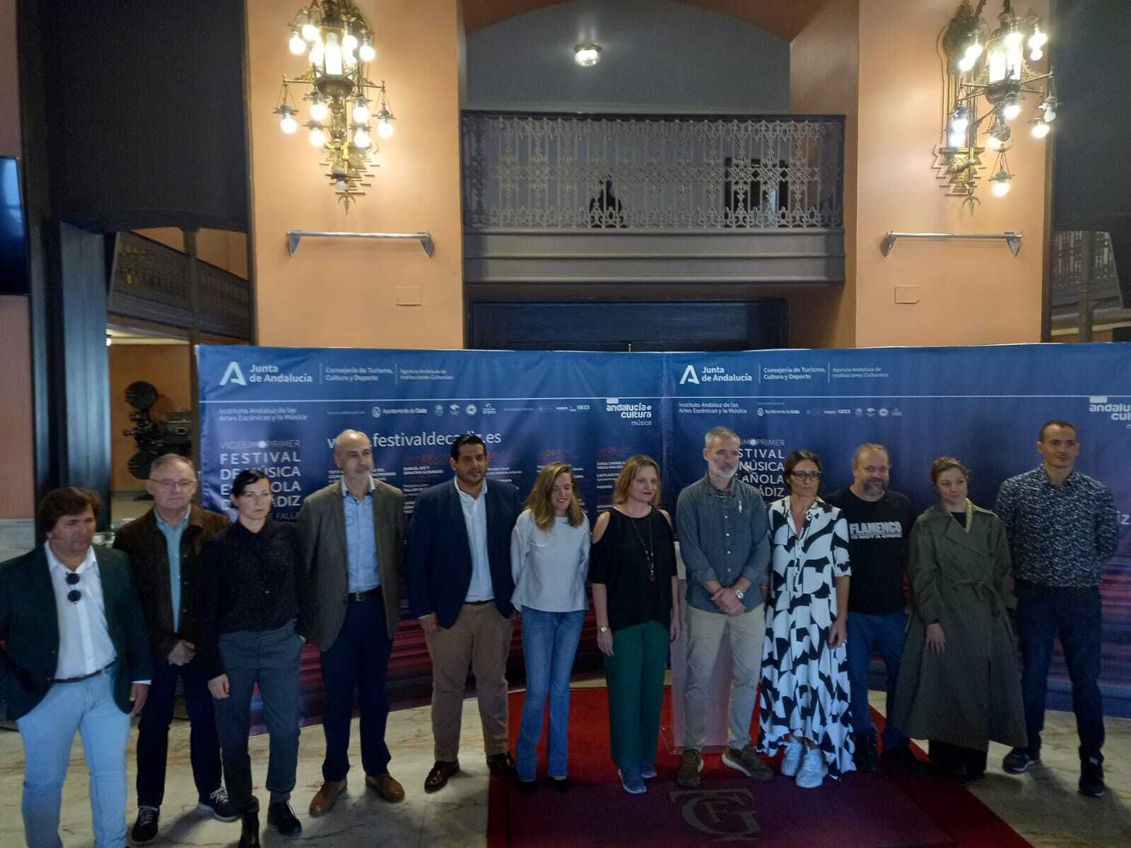 Artífices del XXI Festival de Música Española de Cádiz, en la presentación en el Gran Teatro Falla.