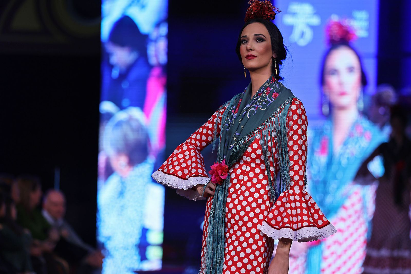 Imágenes de la pasarela Huelva Flamenca 2024