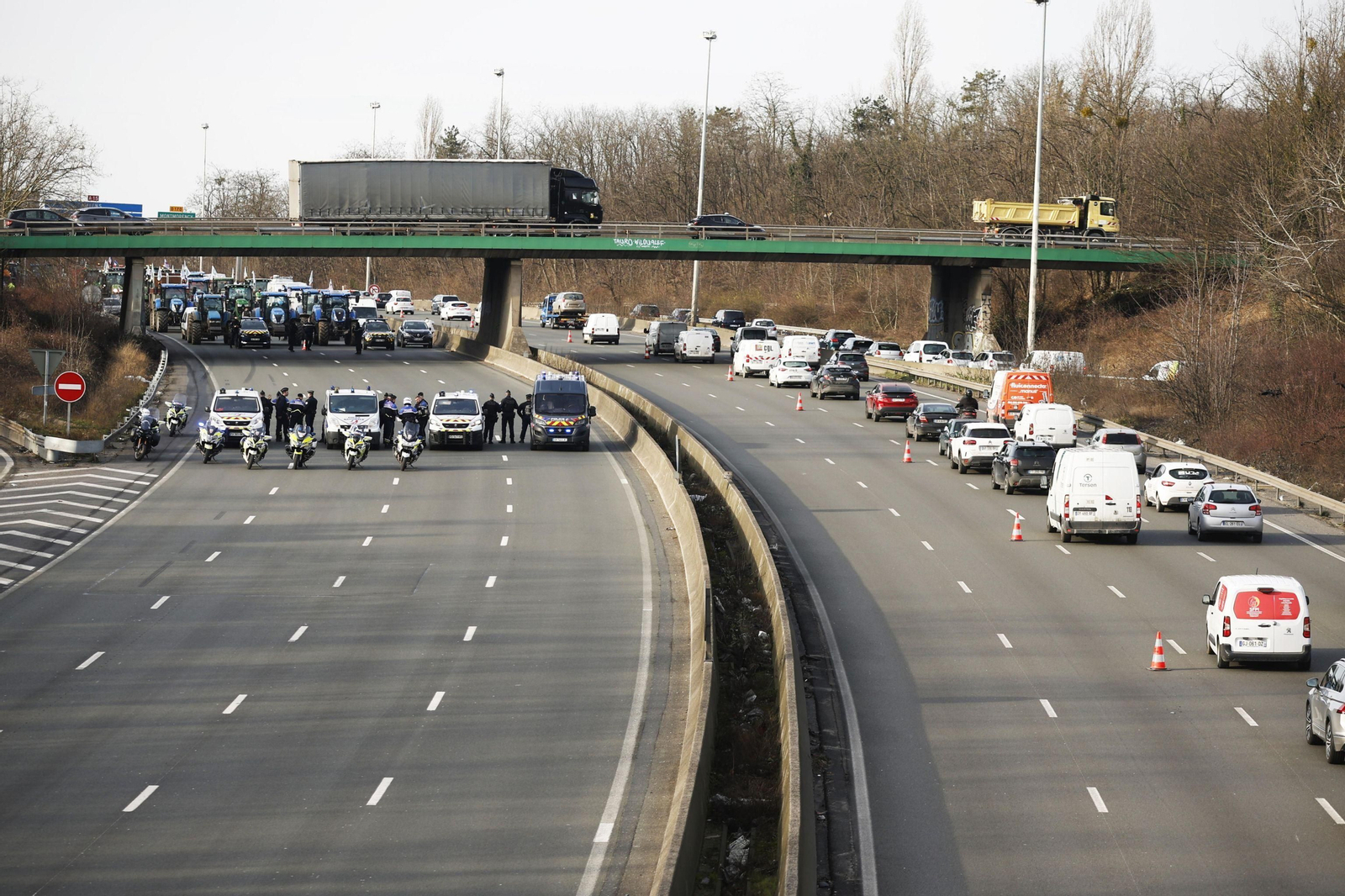 Una carretera cortada en Francia.