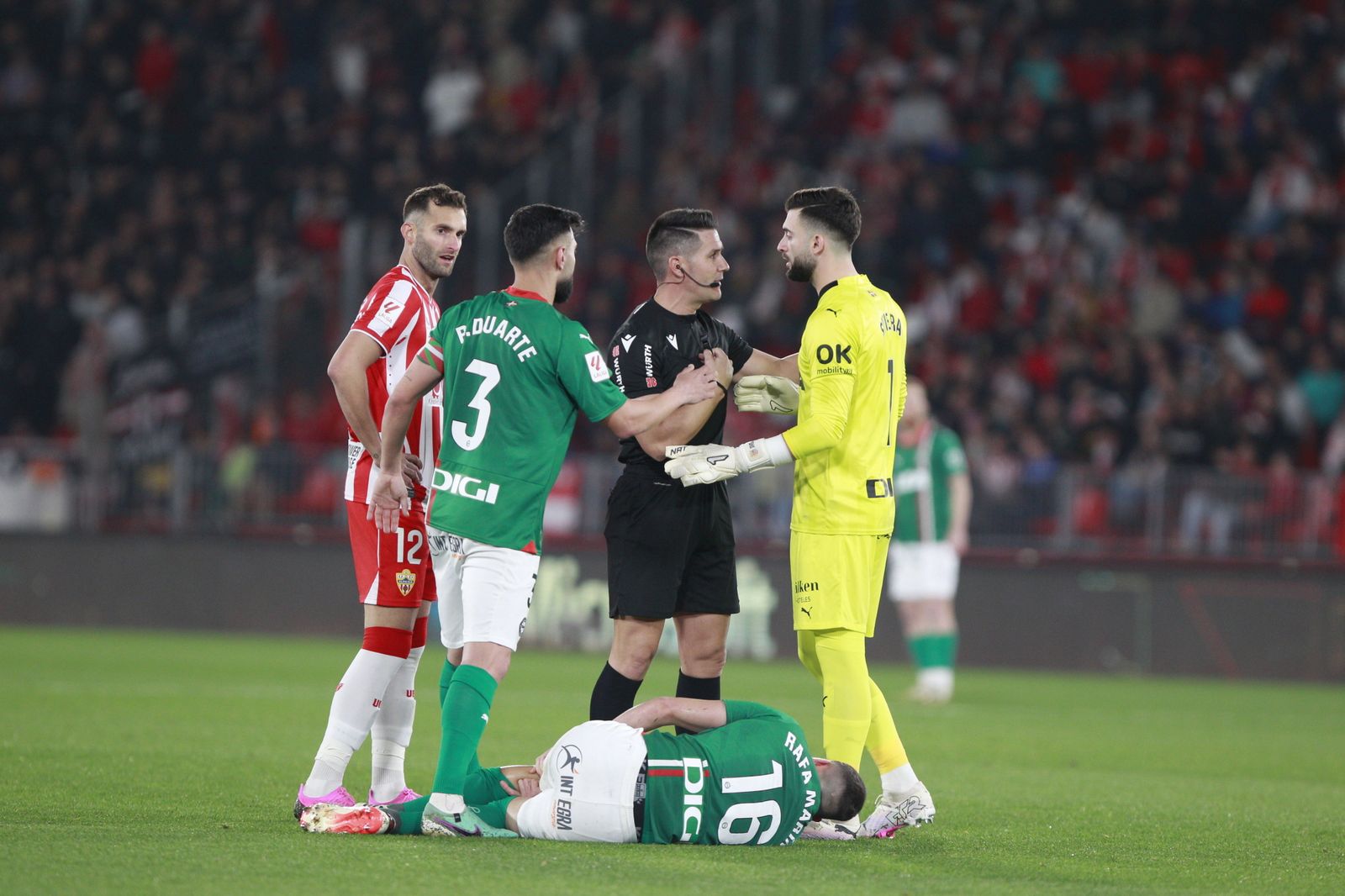 Imágenes del partido U.D. Almería-Deportivo Alavés