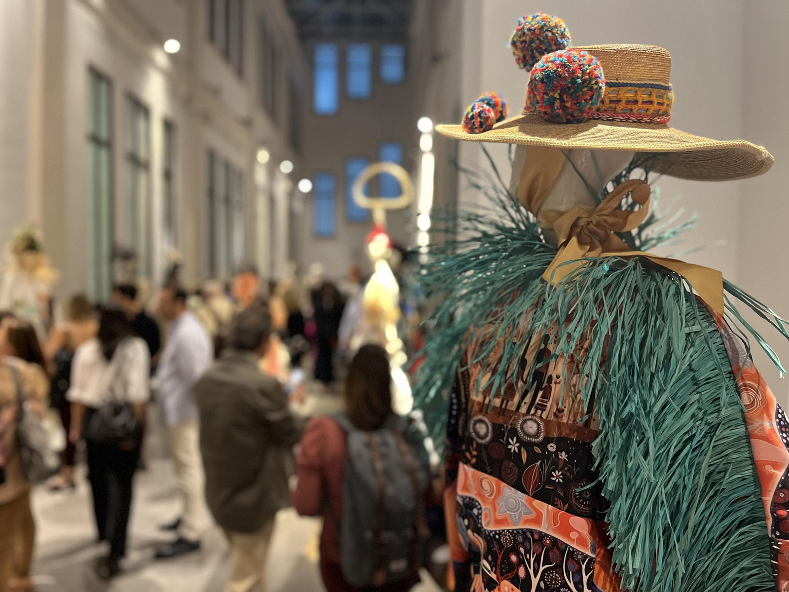 Imagen de una de las obras de la exposición ‘Batacoleando’ del diseñador Manuel Fernández