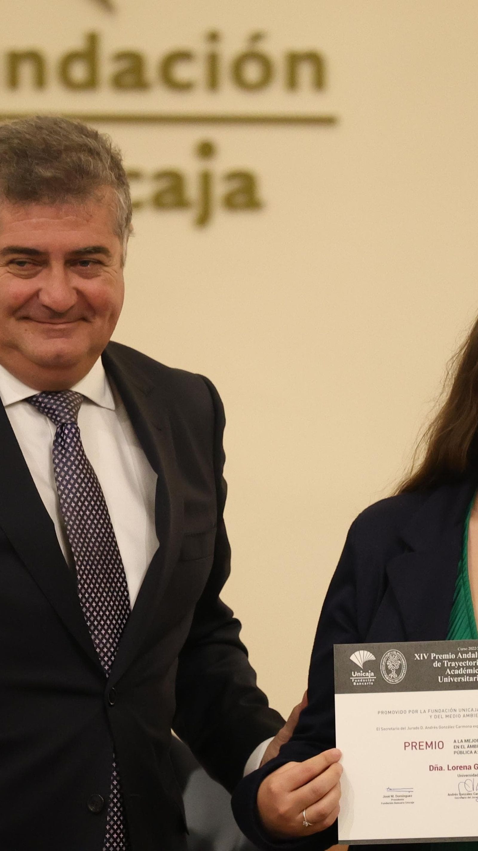 Lorena Gallardo, Premio a Mejor Trayectoria Académica Universitaria en Derecho y Gestión.