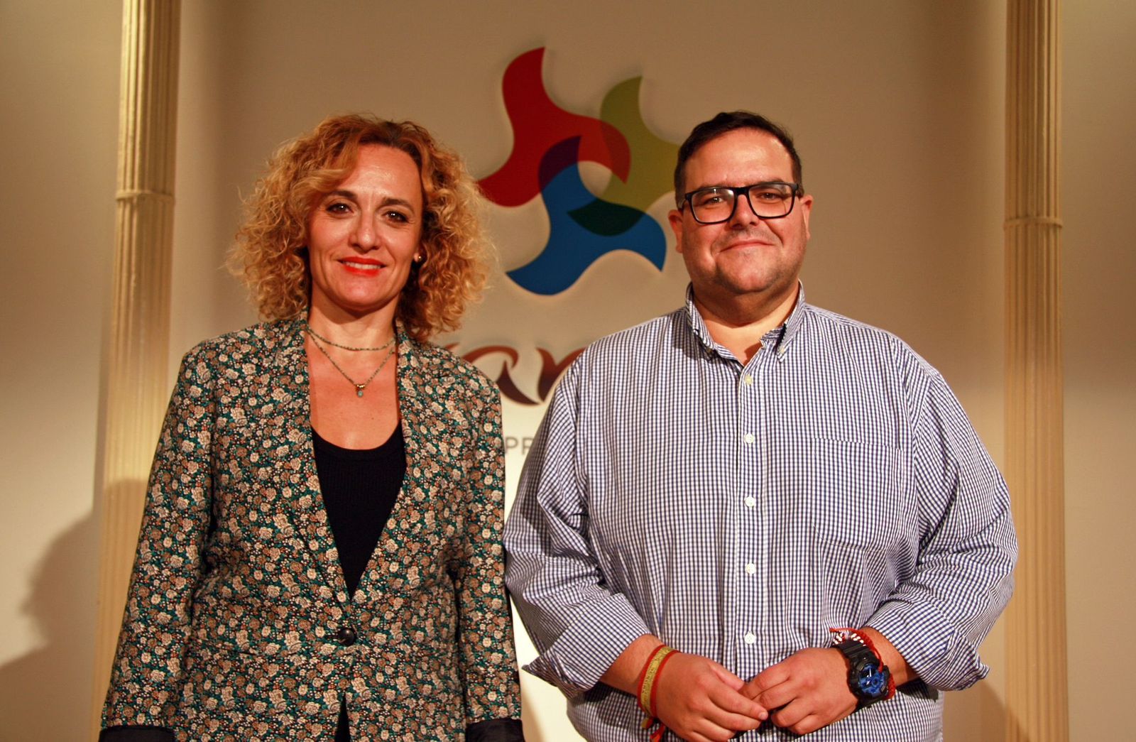 El presidente de la Mancomunidad de la Costa Tropical de Granada, Rafael Caballero, y la responsable de Turismo y Patrimonio, Marta Nievas