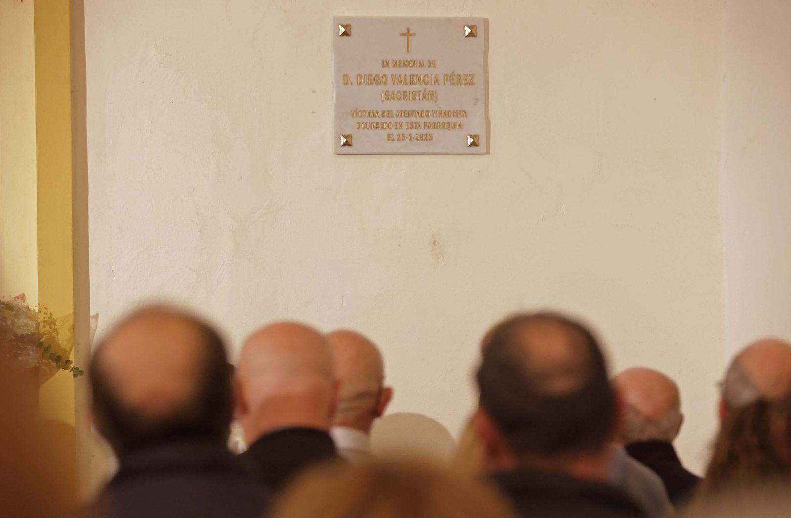 El homenaje a Diego Valencia en el primer aniversario de su asesinato a manos de Yassine Kanjaa, en imágenes