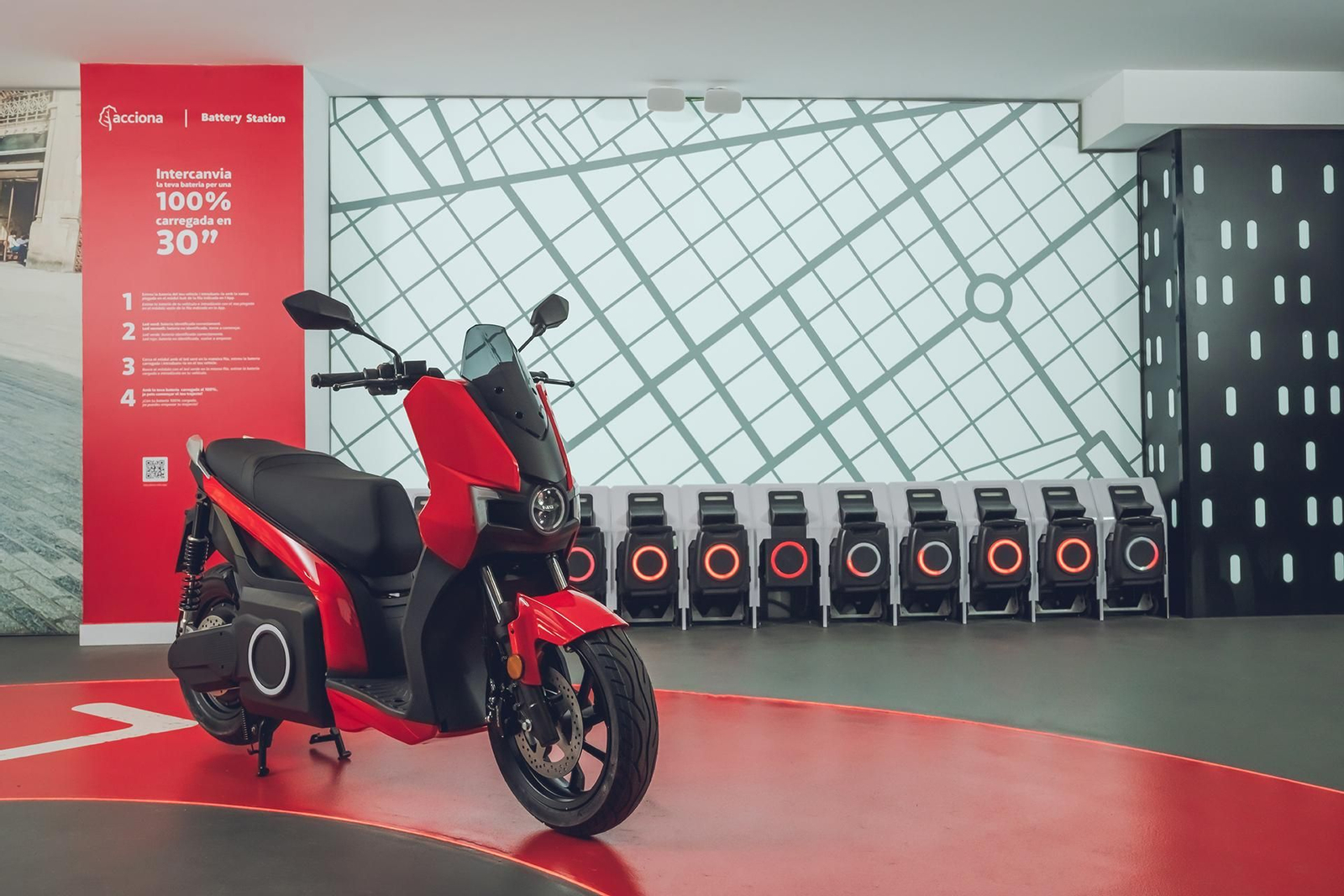 Punto de recarga de vehículos Silence.