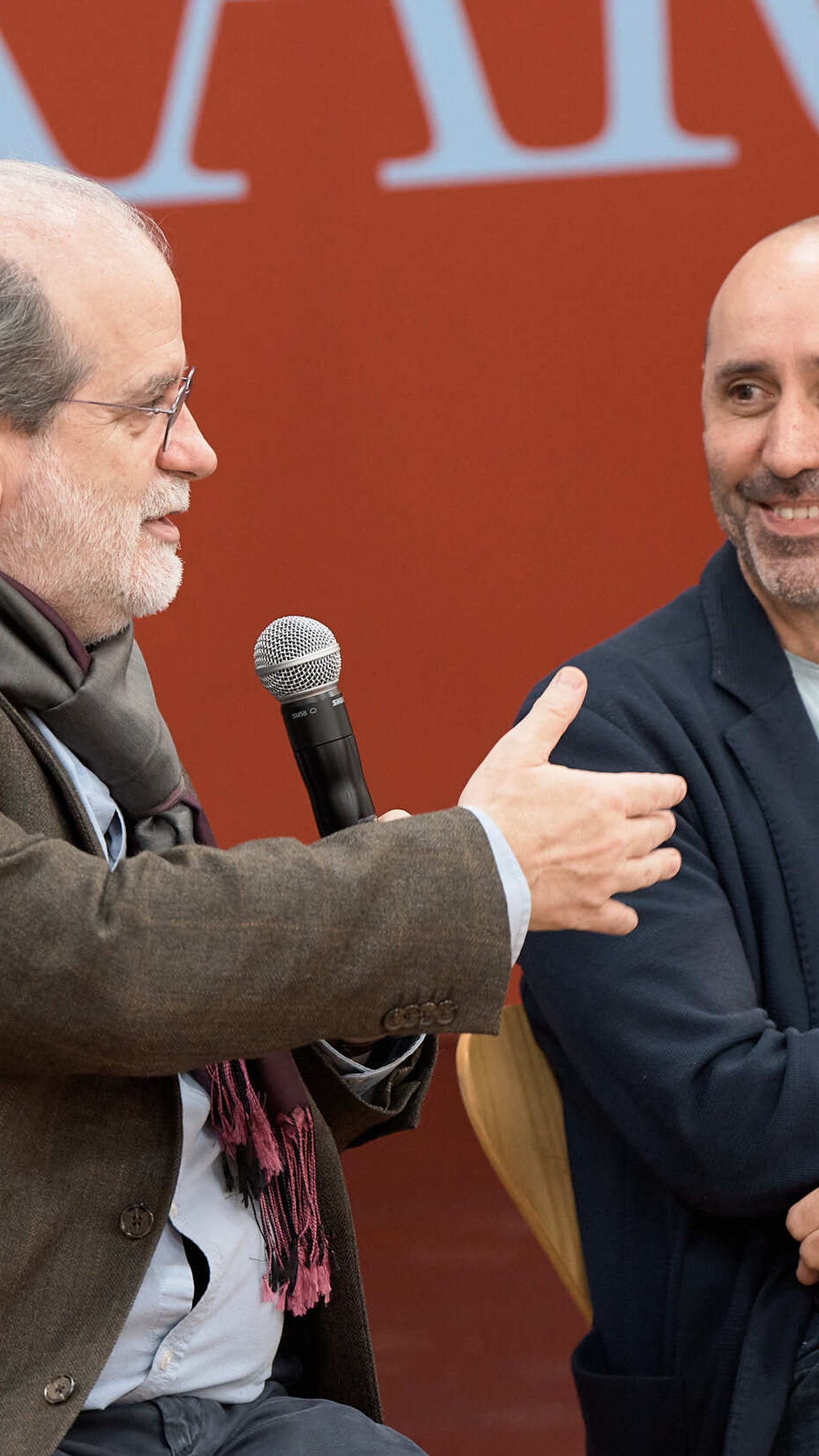 El director musical Andrea Marcon y el director general del Maestranza Javier Menéndez.
