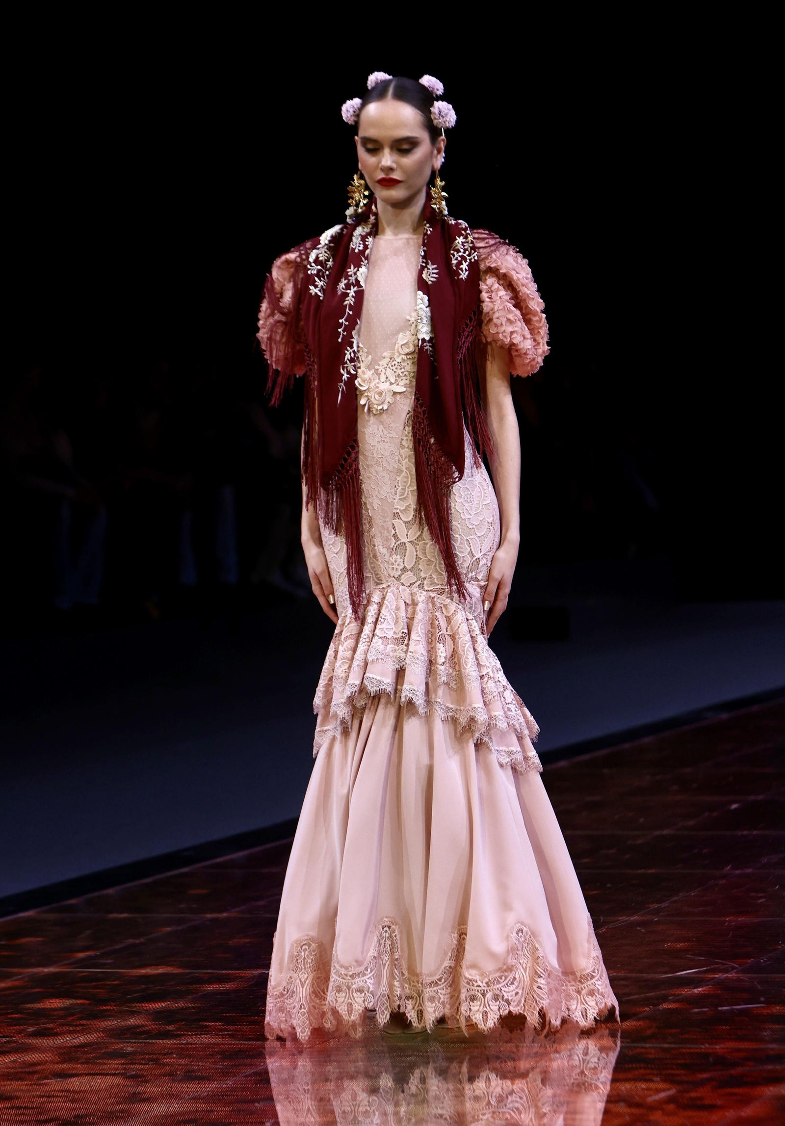 Desfile de Manuel Odriozola en SIMOF 2024, todas las fotos