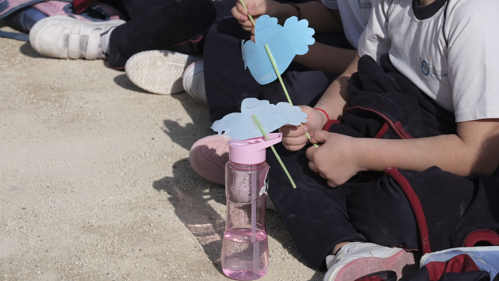 Imágenes de 'Versos por la Paz', en el Parque de La Hoya de Almería