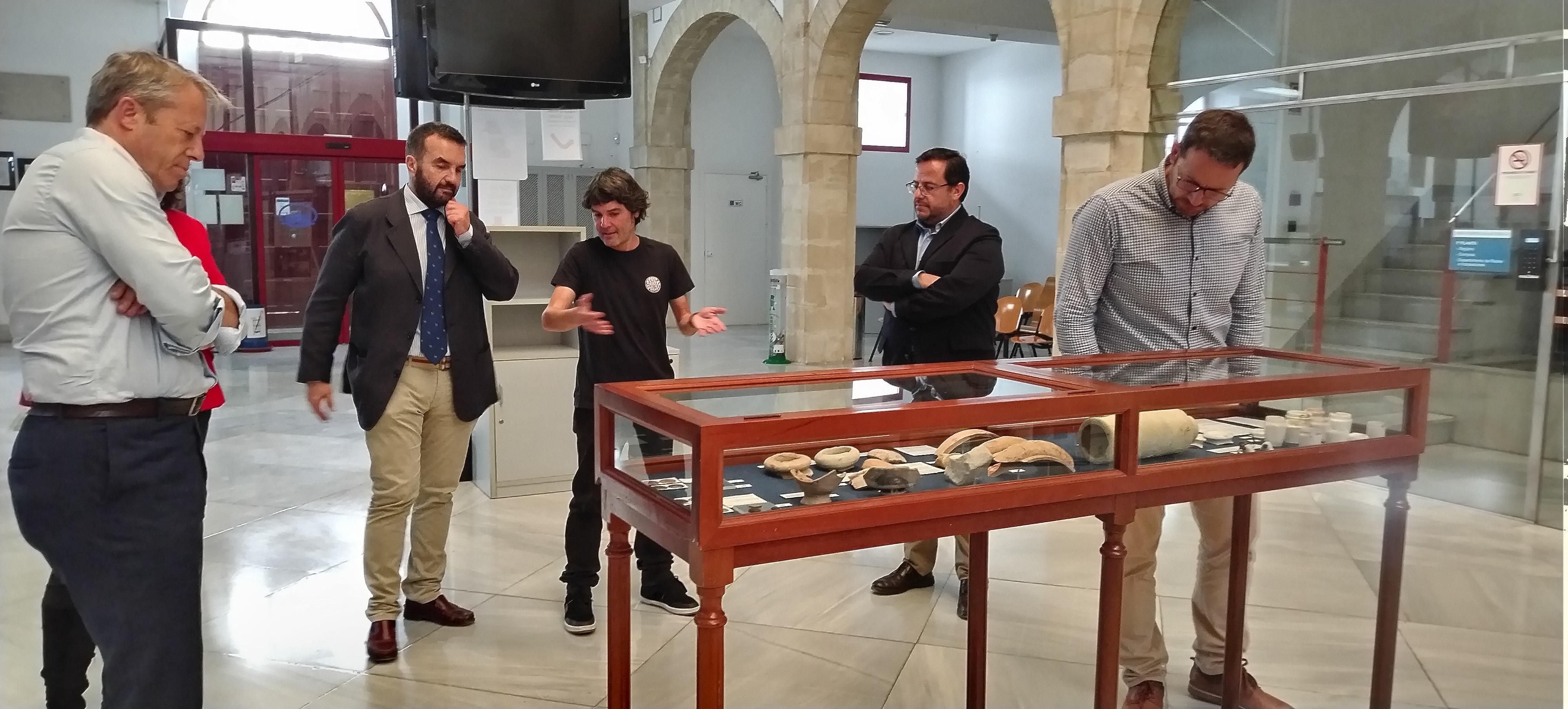 Una imagen de la inauguración de la muestra de Apemsa.