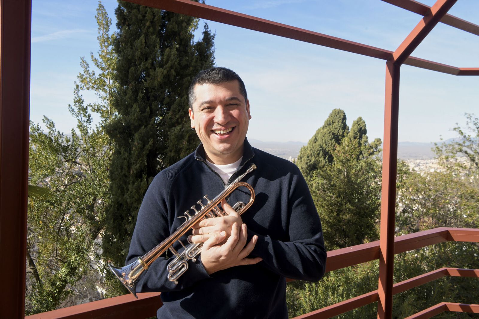 El trompetista Pacho Flores, Grammy Latino 2023, actúa este fin de semana junto a la OCG.