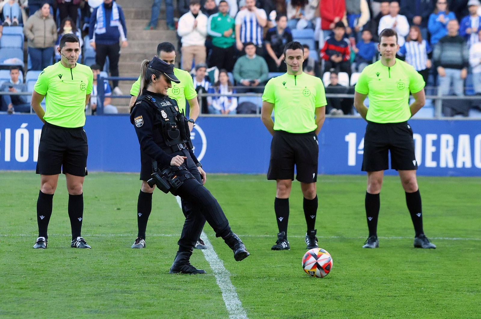 Las mejores fotos del ambiente en el Nuevo Colombino para el Recre - Córdoba CF