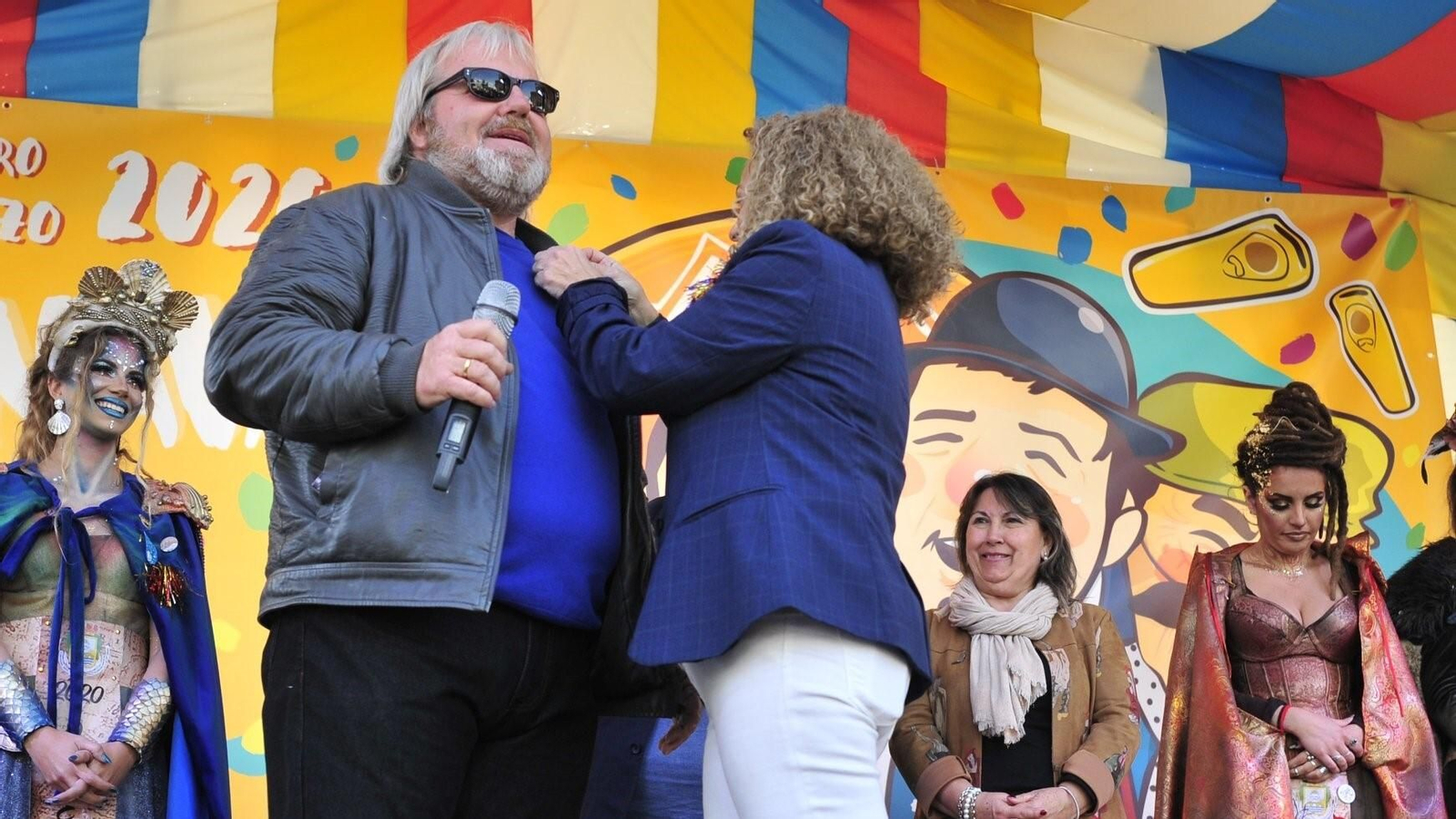 Fernando Morales 'El Schuster', en un reconocimiento anterior que se le hizo en Carnavales.