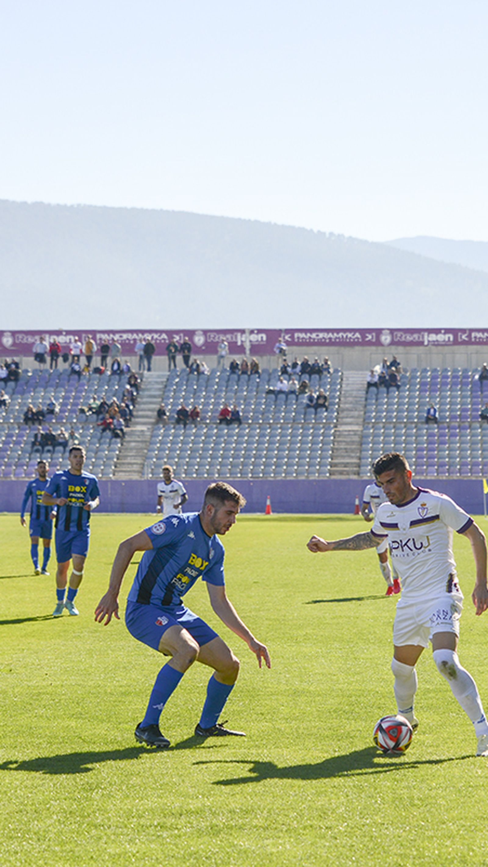 Fernando, en una acción de la primera mitad.