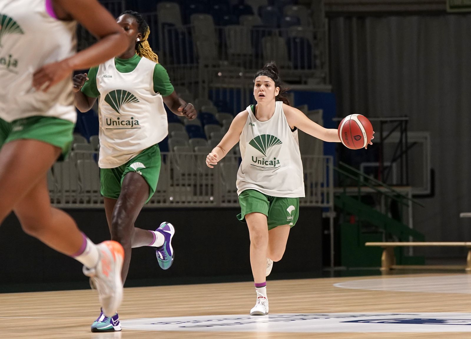 El Unicaja Femenino se prepara en el Carpena