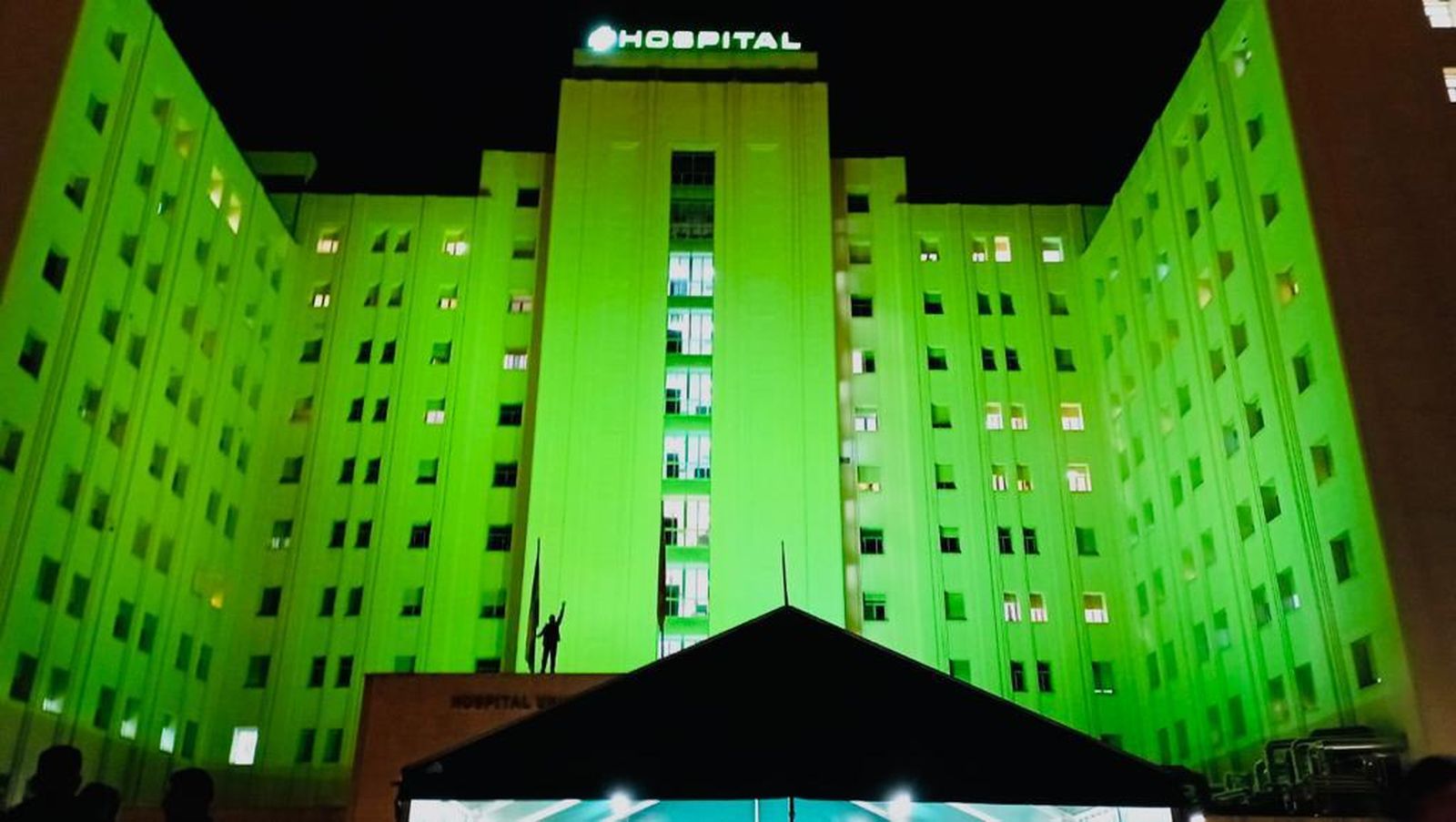 Imagen de archivo del Virgen de las Nieves iluminado por el Día Internacional del Cáncer de Hígado