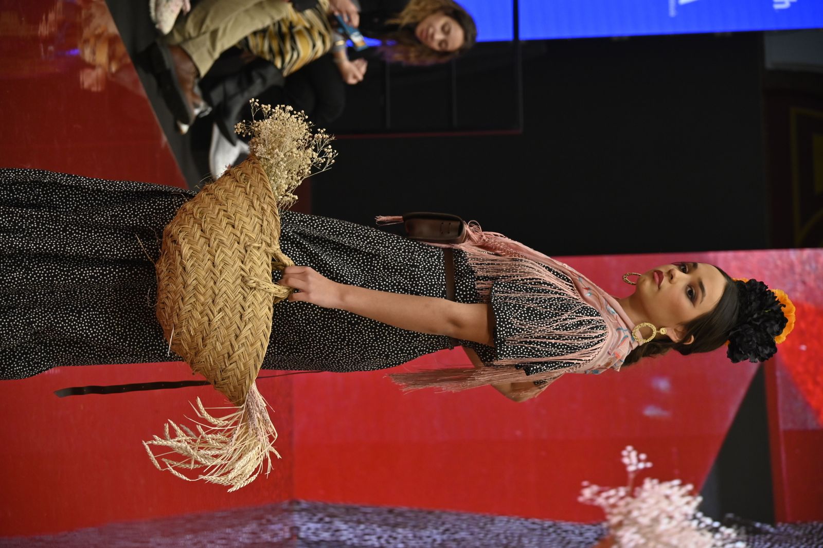 Imágenes del segundo día  de pasarela Huelva Flamenca