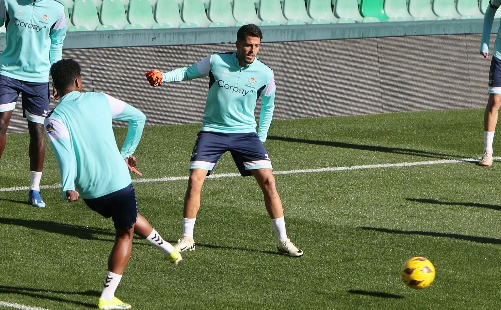 Fornals, en el entrenamiento de este sábado en el Villamarín.