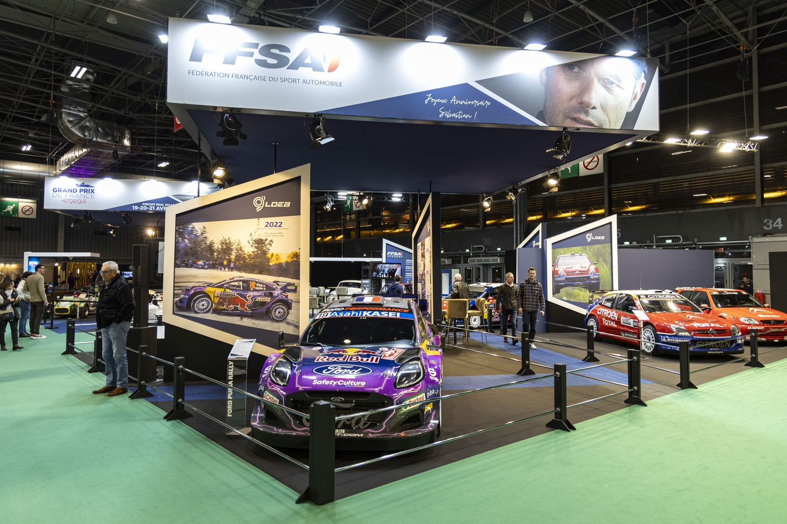 Los increíbles coches clásicos de la Retromobile 2024