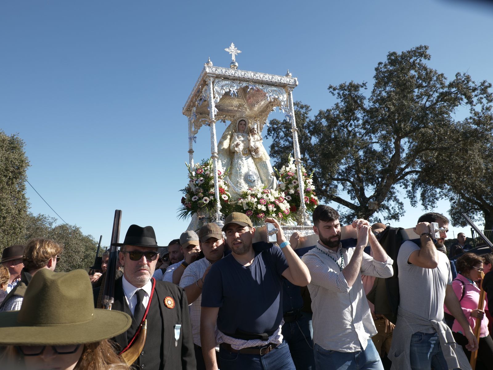 La romería de traída de la Virgen de Luna de Pozoblanco, en imágenes