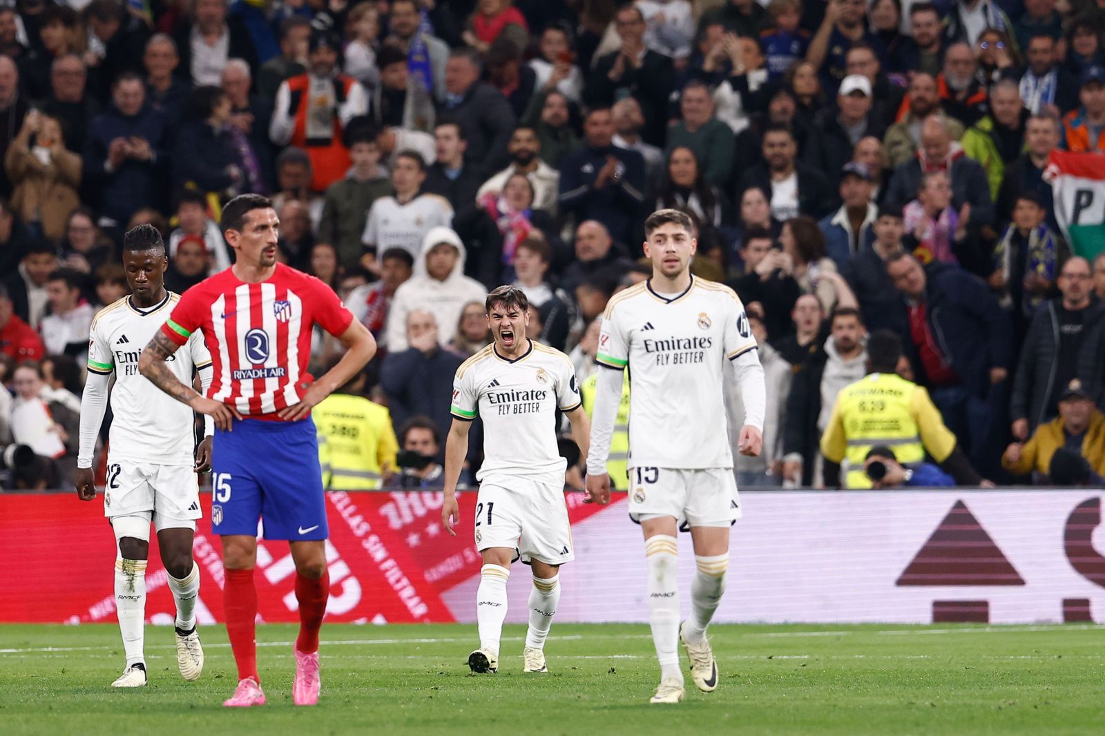 Brahim Díaz, protagonista en el derbi madrileño y aclamado por el Bernabéu