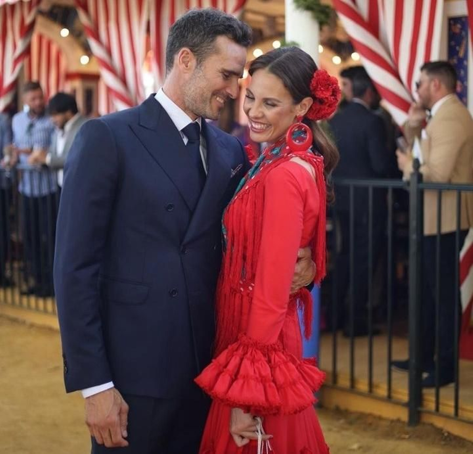 Pablo Marqués y Jessica Bueno, muy elegantes en la pasada Feria de Abril de Sevilla.