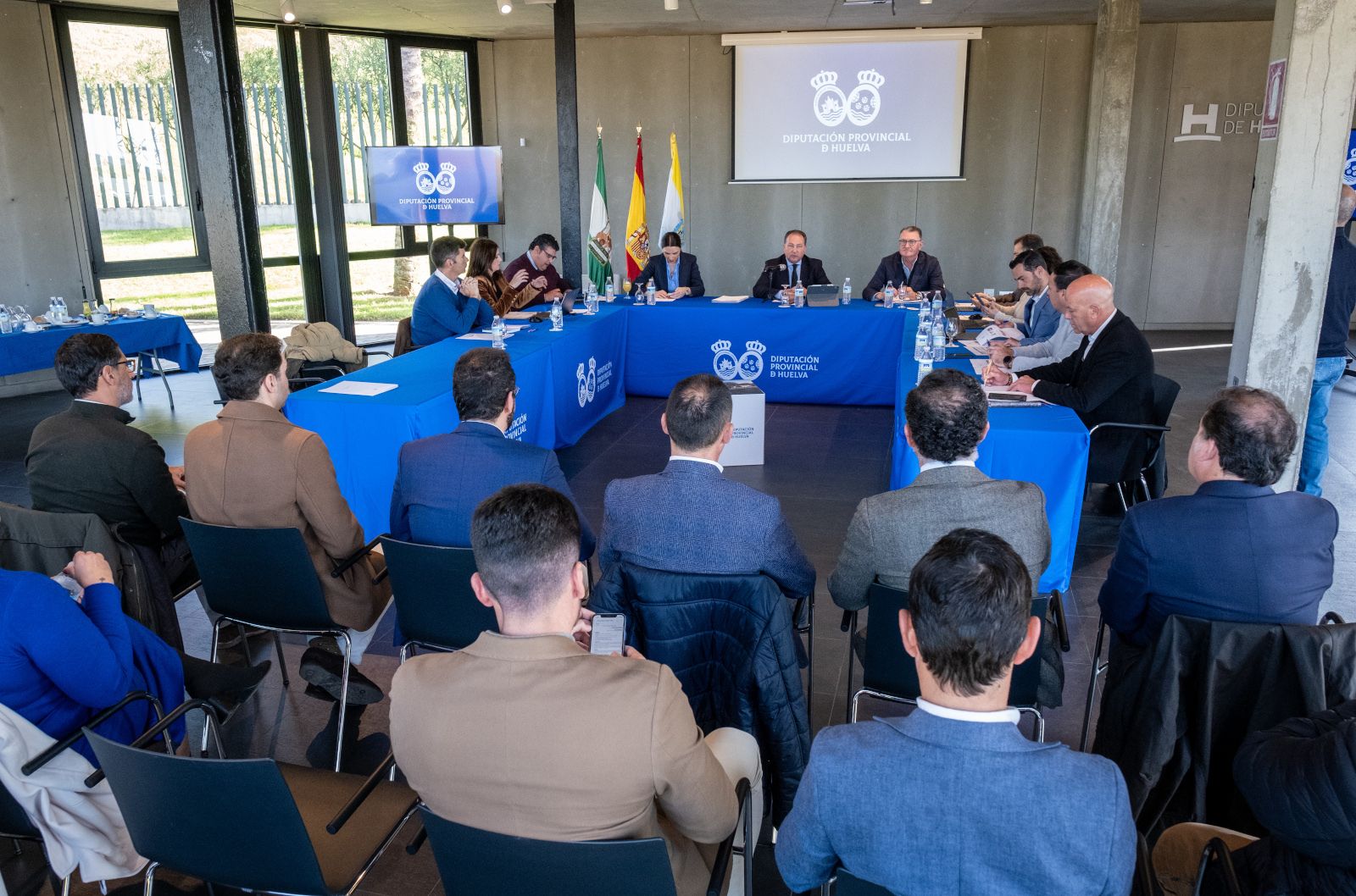 Reunión de la Diputación de Huelva en La Rábida.