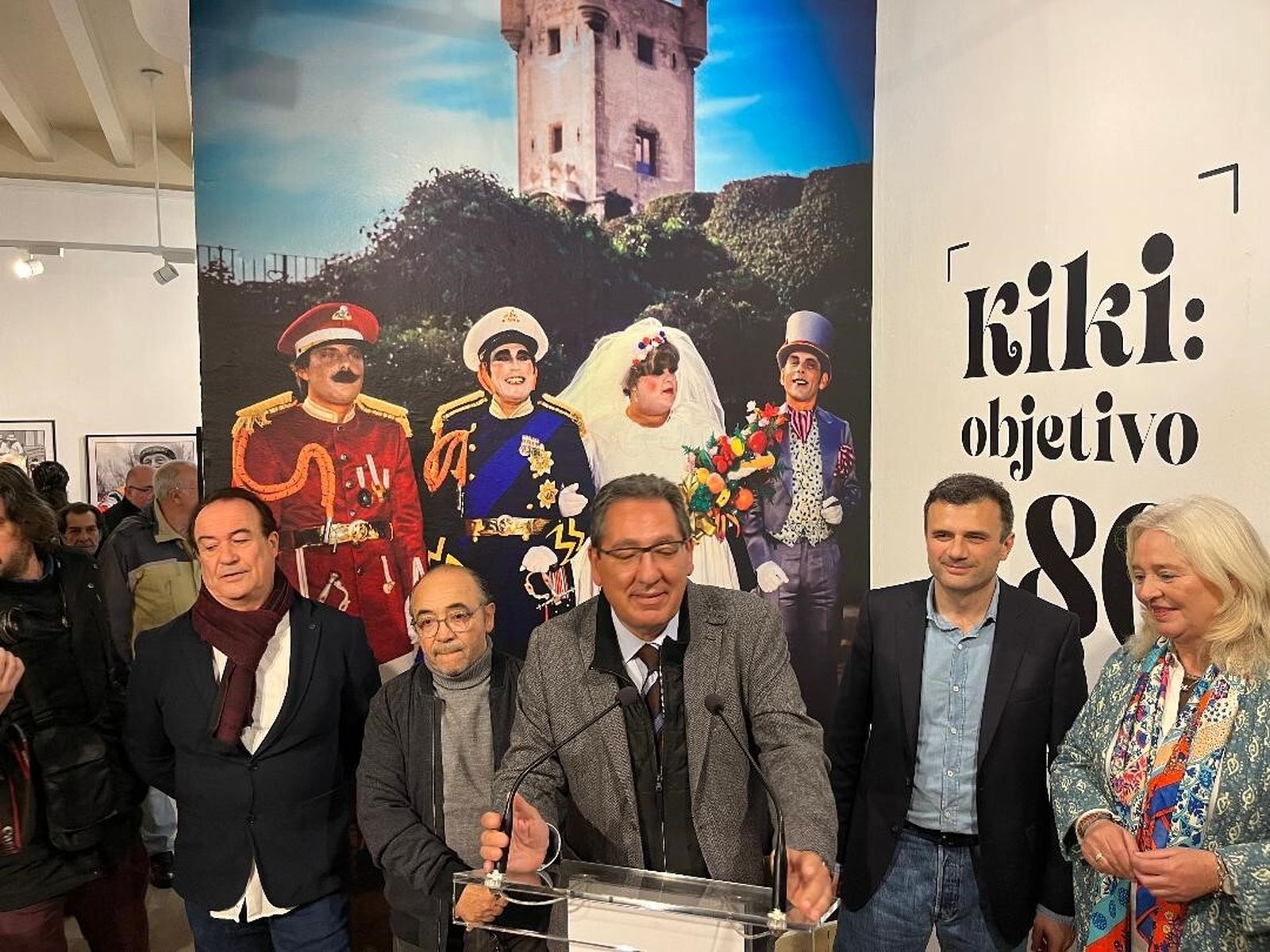 Javier Osuna, Kiki Hernández, Antonio Pulido, el alcalde de Cádiz Bruno García y Mercedes Colombo, durante la presentación en la Fundación Cajasol.