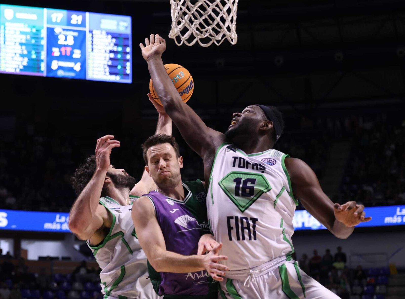 El Unicaja - Tofas Bursa, en fotos